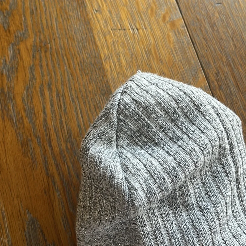 Ruffle and Roo Infant Hat Knit Ribbed Gray with Glitter Metallic Thread